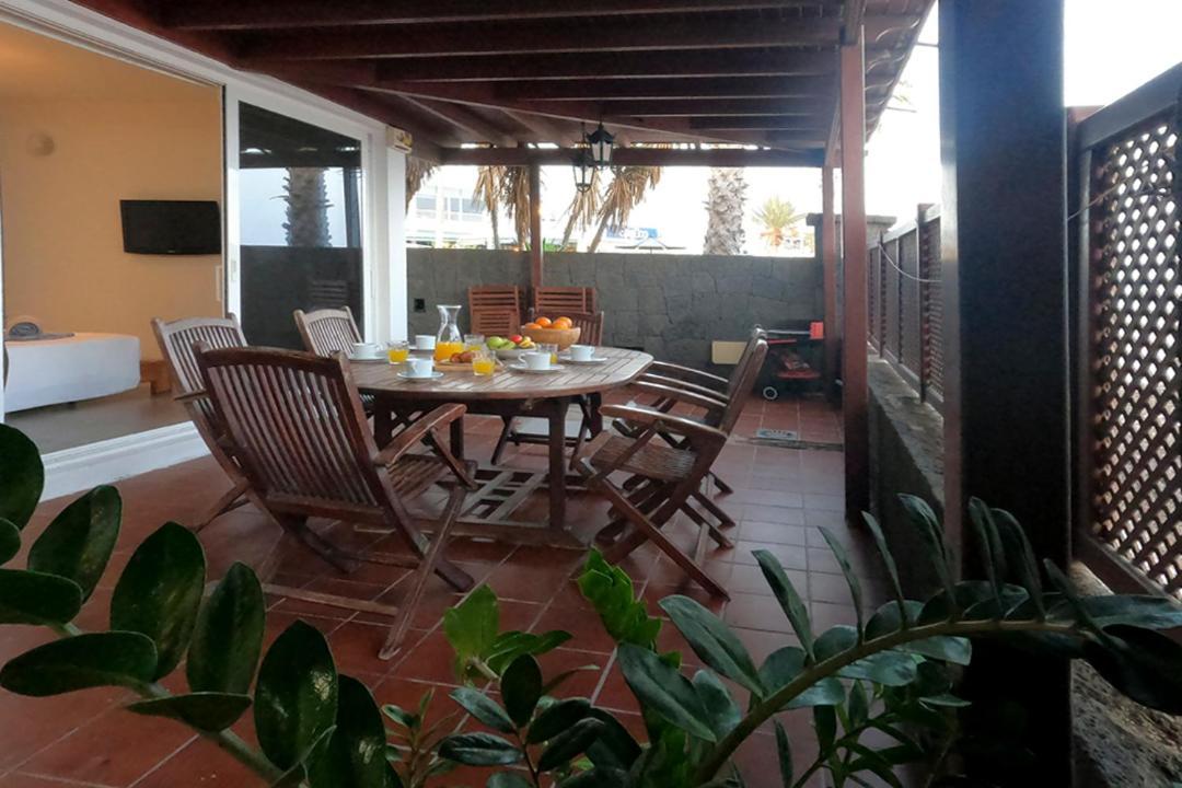 La Casa De La Playa Villa Puerto del Carmen  Buitenkant foto